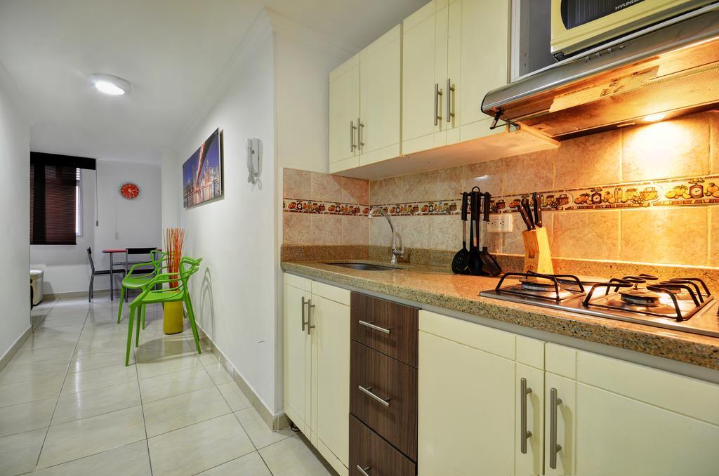 Apartamentos Amoblados Jg De La 70 麦德林 外观 照片