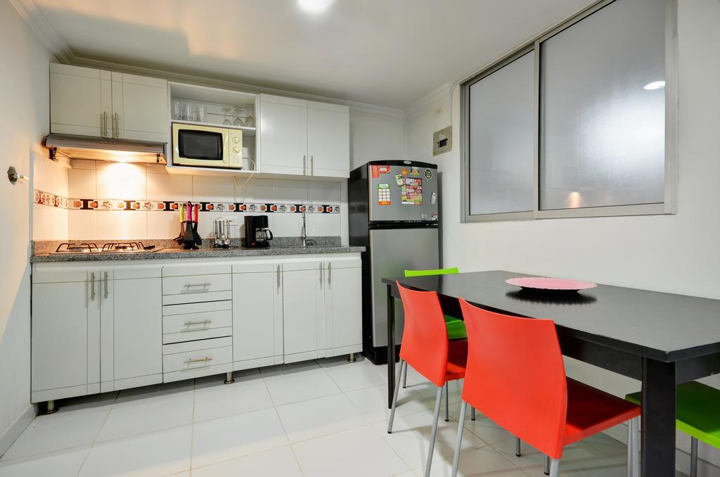 Apartamentos Amoblados Jg De La 70 麦德林 外观 照片