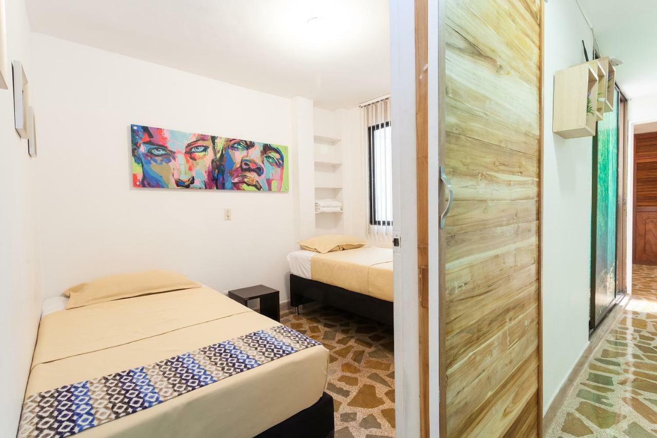 Apartamentos Amoblados Jg De La 70 麦德林 外观 照片