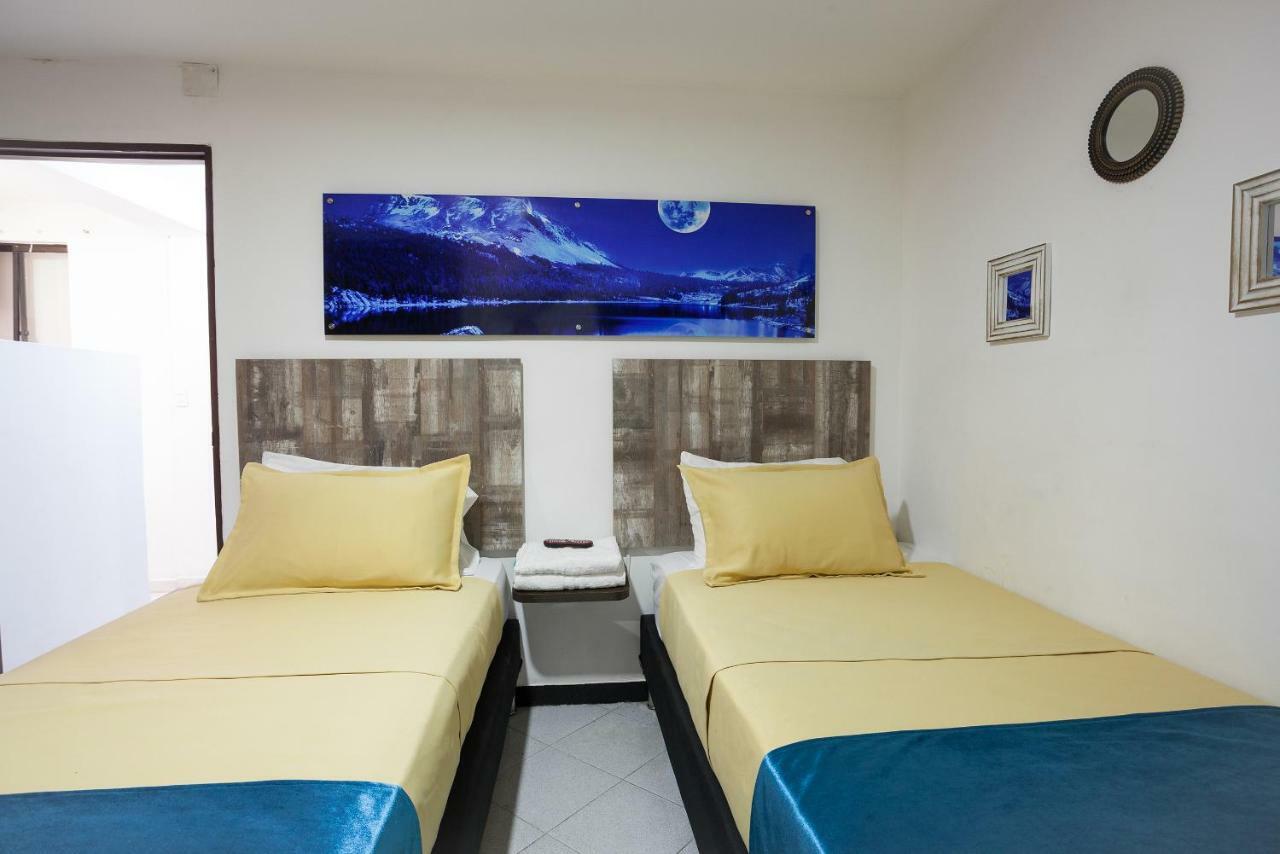 Apartamentos Amoblados Jg De La 70 麦德林 外观 照片