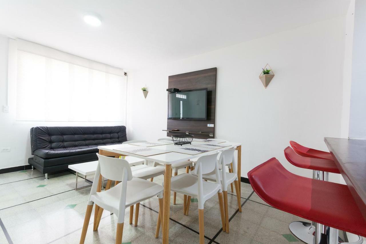 Apartamentos Amoblados Jg De La 70 麦德林 外观 照片
