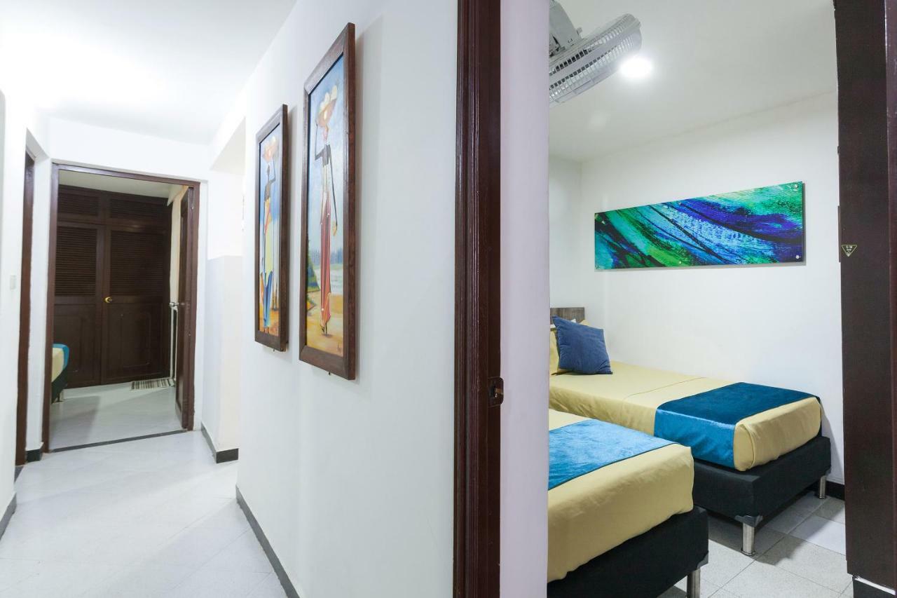 Apartamentos Amoblados Jg De La 70 麦德林 外观 照片