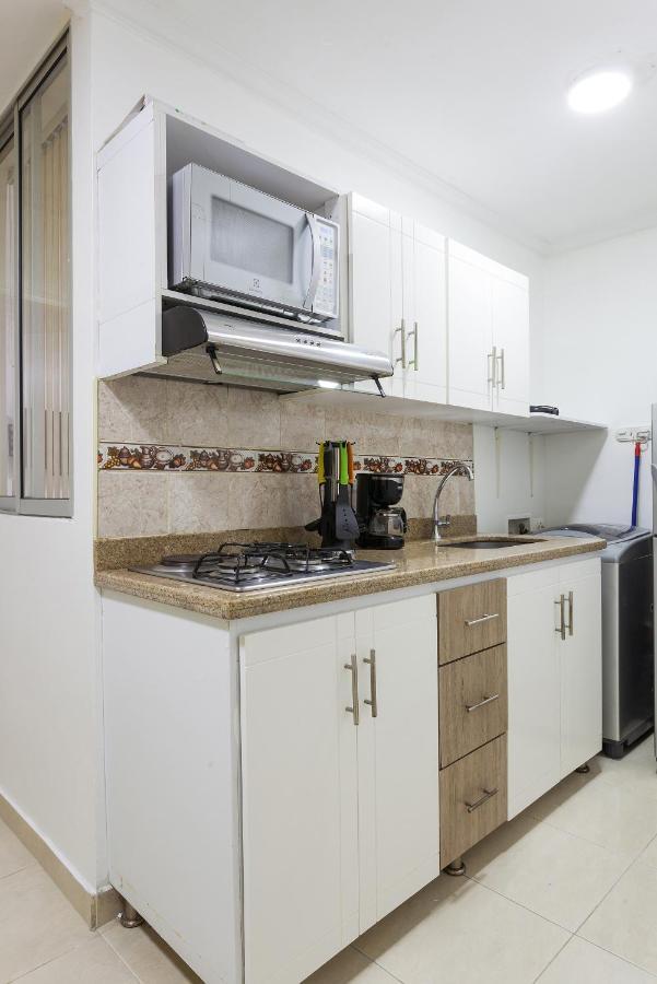 Apartamentos Amoblados Jg De La 70 麦德林 外观 照片