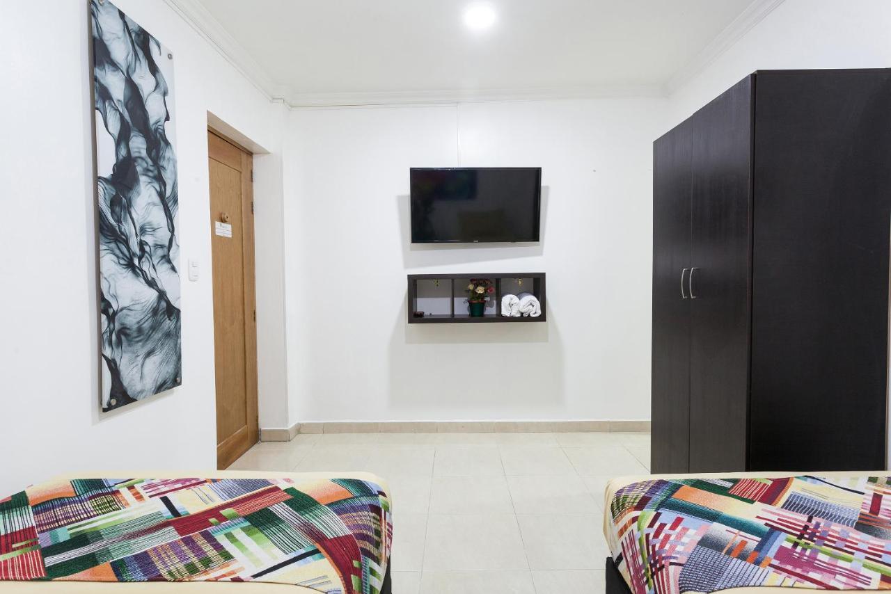 Apartamentos Amoblados Jg De La 70 麦德林 外观 照片
